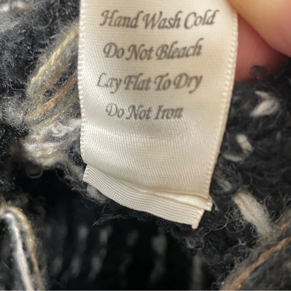 Altar’d State Boho Fringe Vee Neck Black & Tan Striped Sweater Size S - Picture 6 of 7